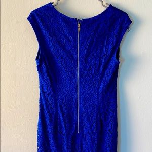 Blue Adrianna Papell size 8 Lace Dress